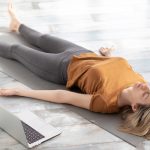 ¿Qué es el yoga nidra y para qué sirve?