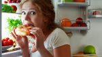 ¿Comemos siempre por hambre? Cómo distinguir el hambre física del hambre emocional